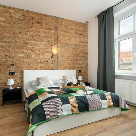 Klimatyzowane I Stylowe W Poznaniu Blisko Parku By Renters