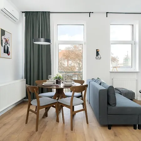 Klimatyzowane I Stylowe W Poznaniu Blisko Parku By Renters Lejlighed Poznań