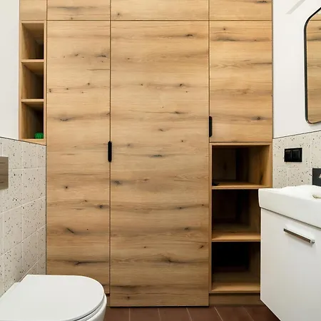Klimatyzowane I Stylowe W Poznaniu Blisko Parku By Renters